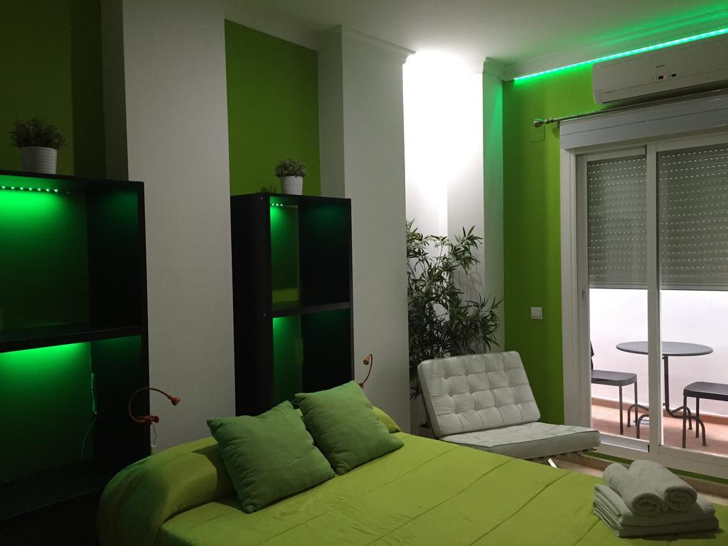 Apartamentos Gold Малага Номер фото