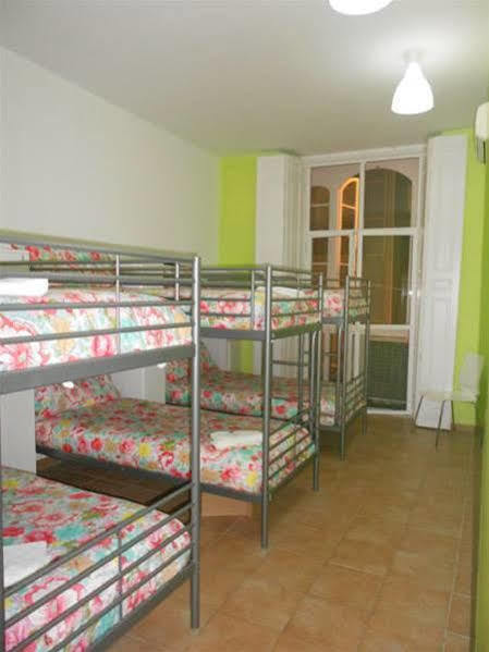 Apartamentos Gold Малага Экстерьер фото